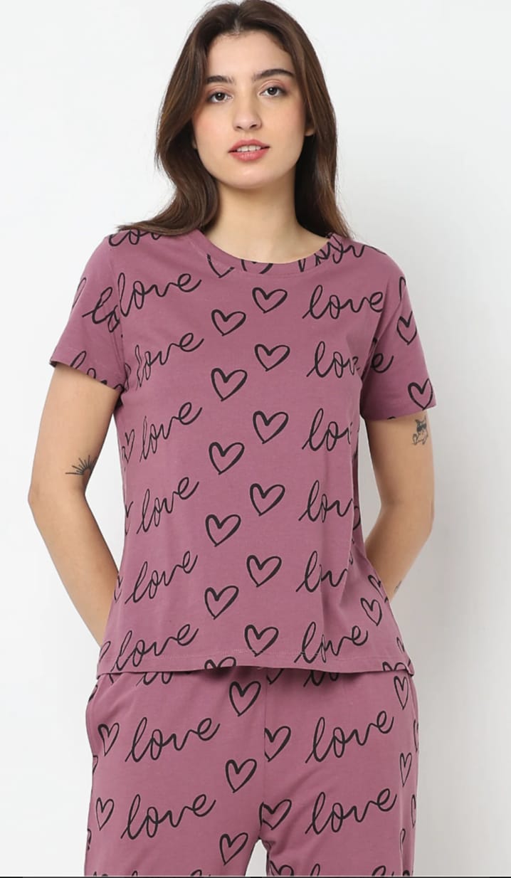 Purple love-hearts printed pajama set with short-sleeve top and shorts