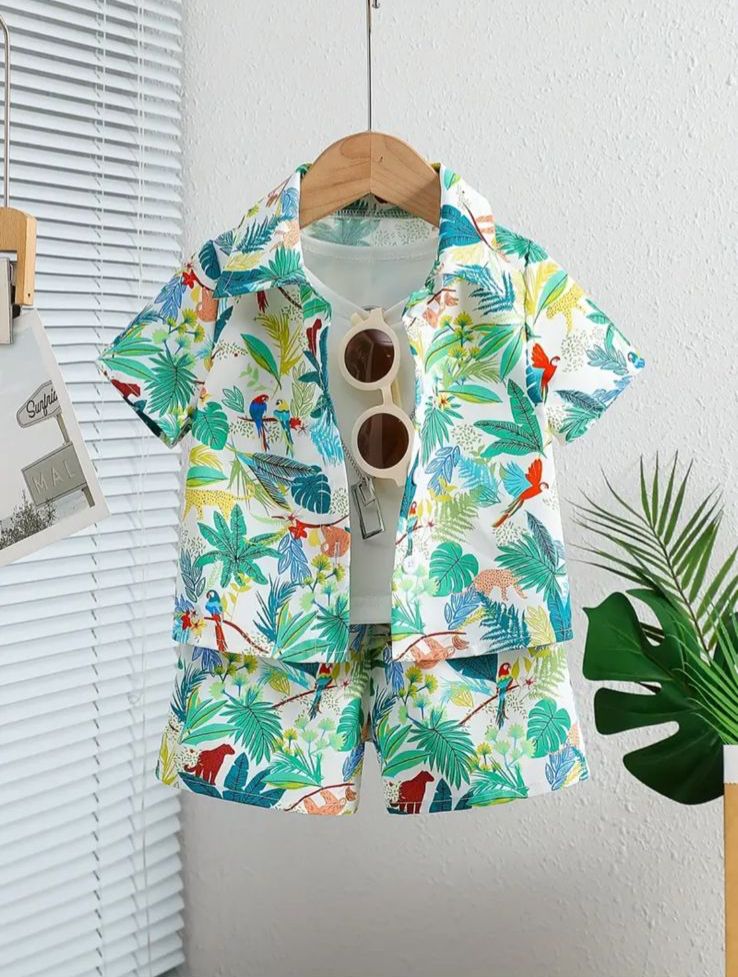 Kids tropical leaf and animal print shirt and shorts set with round button placket