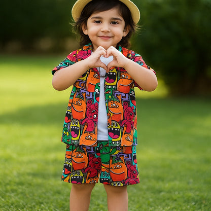 Kids cartoon print shirt and elastic-waist shorts set, multicolor
