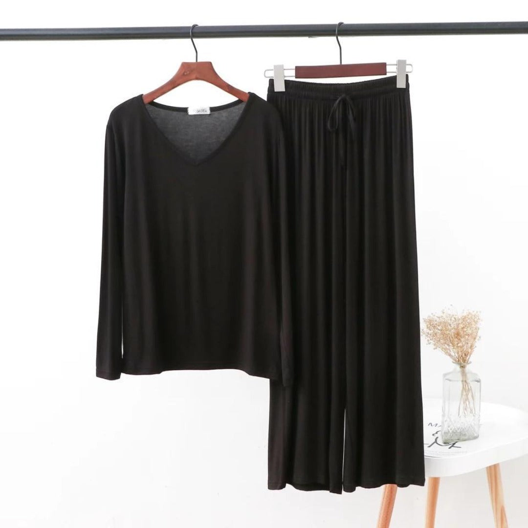 2-piece black V-neck lounge set: long-sleeve top and drawstring pants