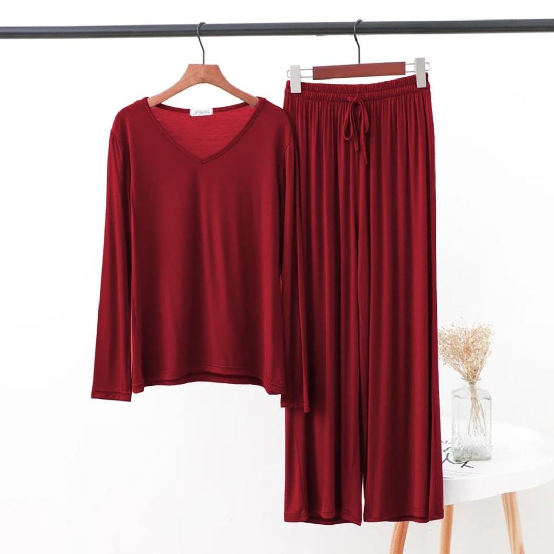2-piece maroon V-neck lounge set: long-sleeve top and drawstring pants